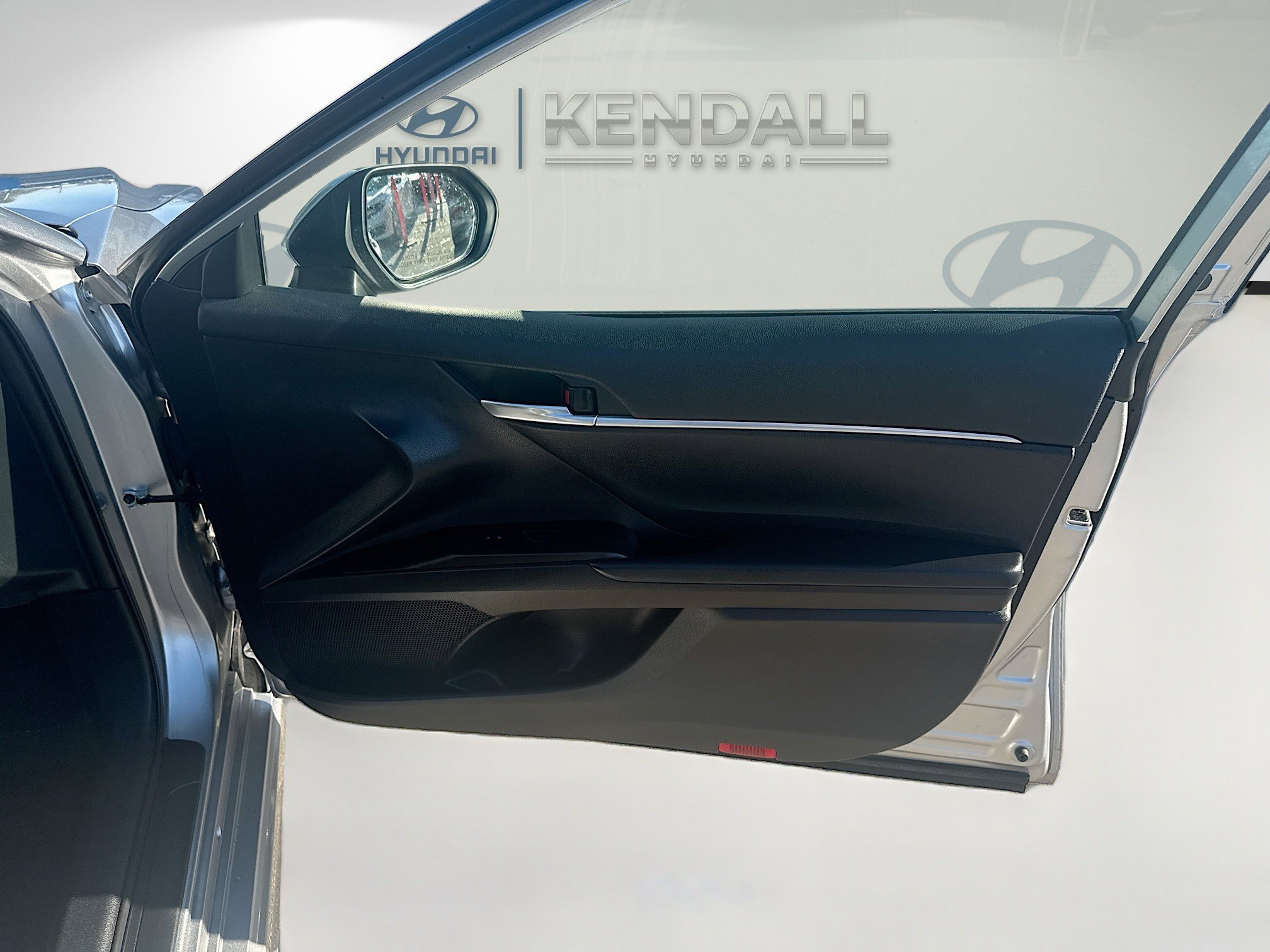 Used 2023 Toyota Camry SE image 30