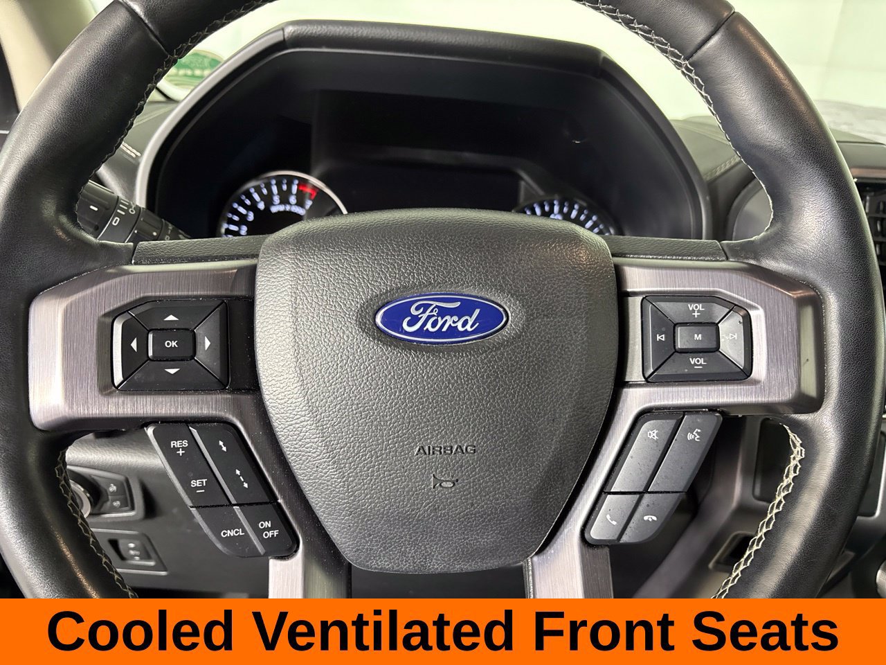 Used 2019 Ford Expedition Platinum AWD/4WD image 18