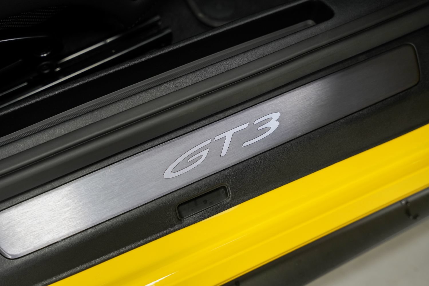 Used 2023 Porsche 911 GT3 w/ Chrono Package RWD image 34