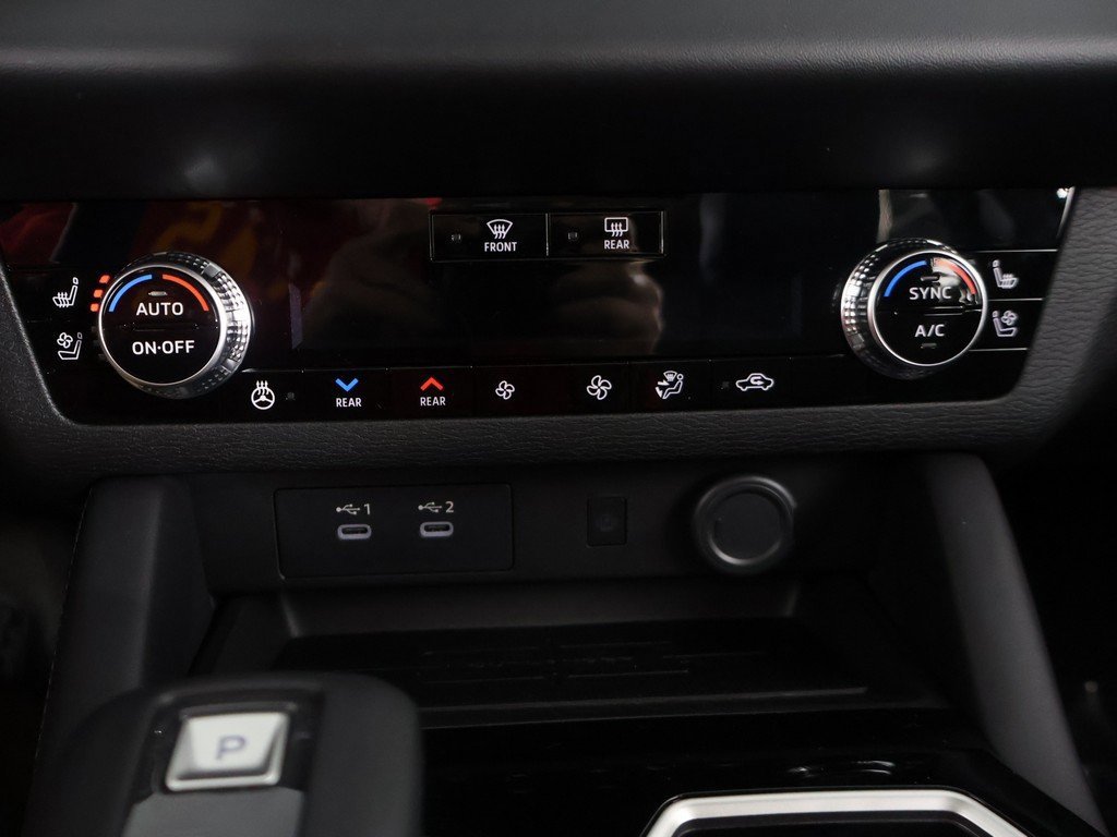 New 2026 Mitsubishi Outlander SEL image 53