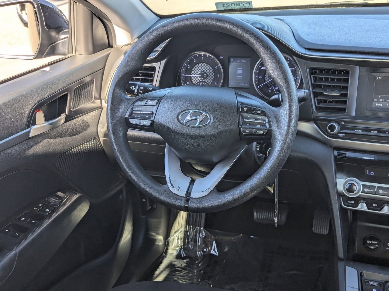 Used 2020 Hyundai Elantra SE w/ Cargo Package (C1) image 13