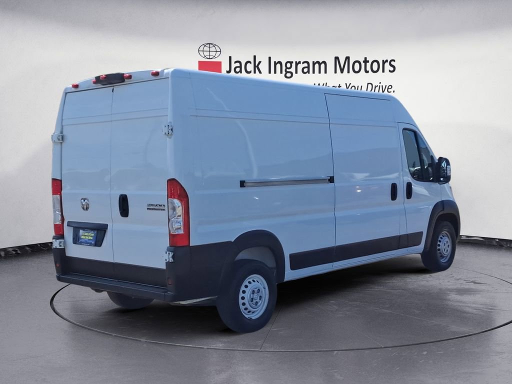 Used 2025 RAM ProMaster 2500 w/ Convenience Group image 5
