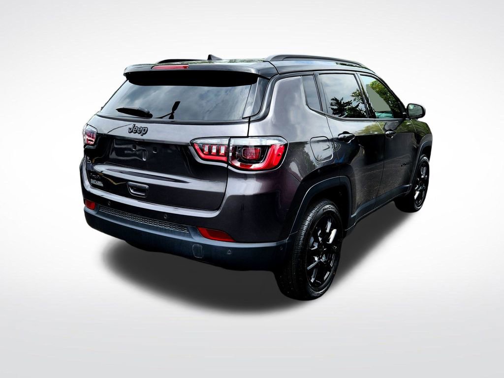 Used 2024 Jeep Compass Latitude w/ Convenience Group image 7