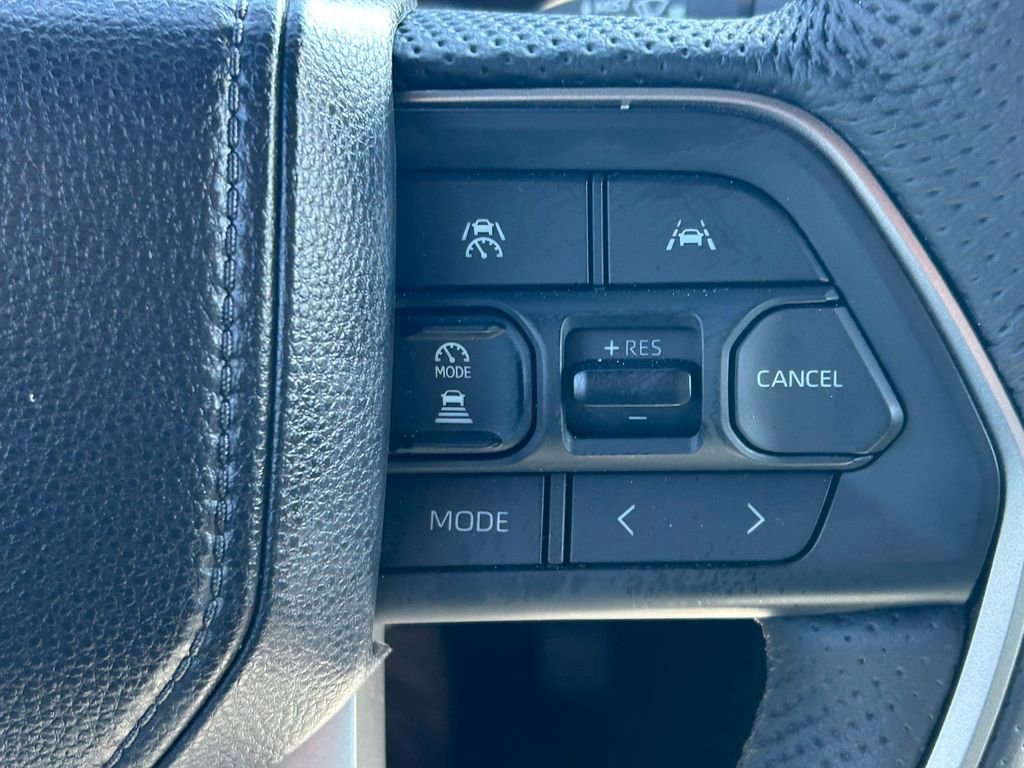 Certified 2025 Toyota Tacoma SR5 image 39