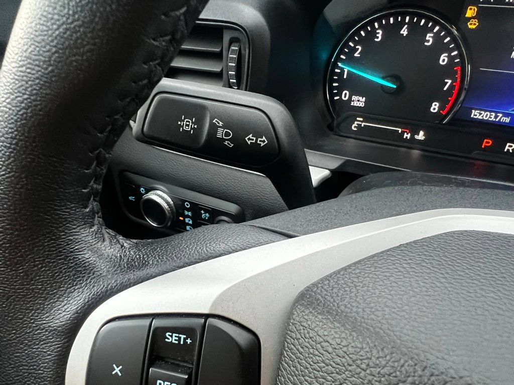 Used 2023 Ford Explorer XLT AWD/4WD image 36