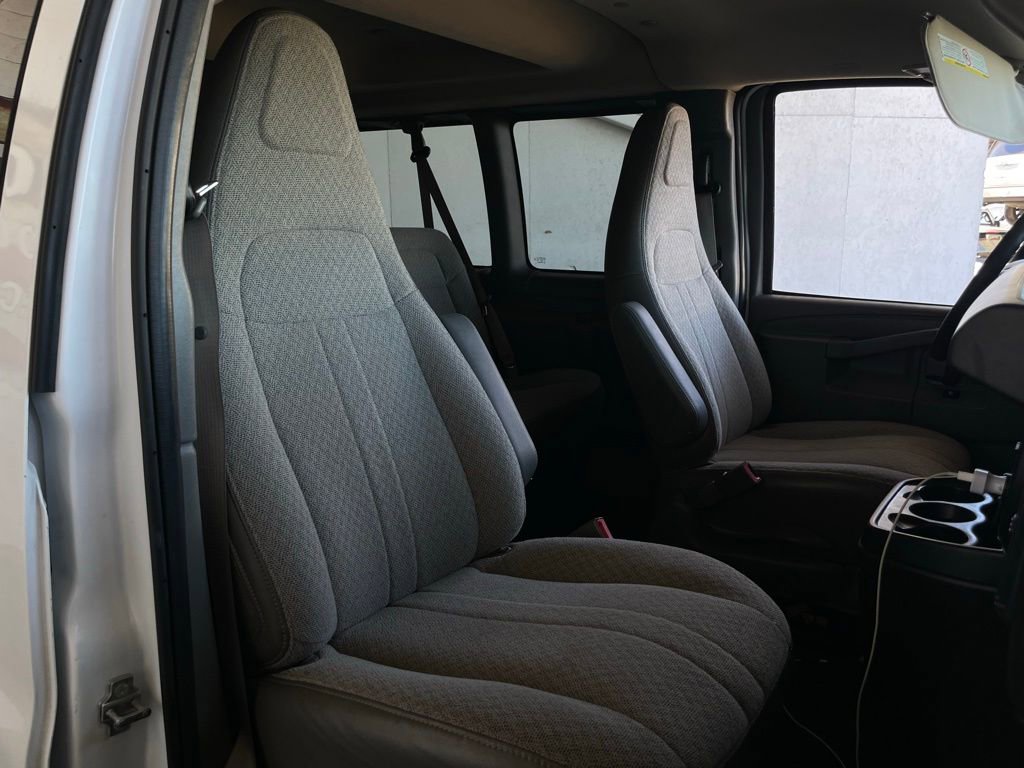 Used 2024 Chevrolet Express 3500 LT w/ LT Preferred Equipment Group image 15