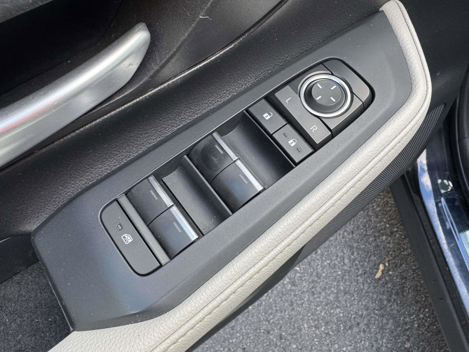 Used 2024 Toyota Grand Highlander XLE image 17