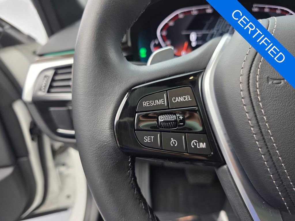Used 2021 BMW 540i w/ Convenience Package RWD image 19