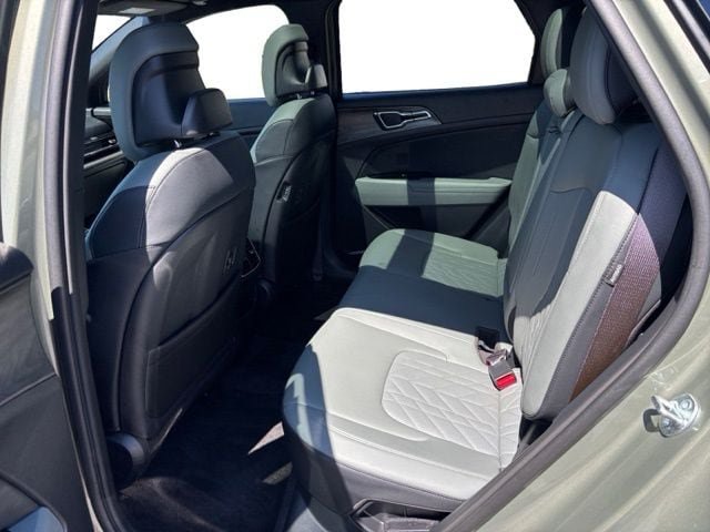 Certified 2025 Kia Sportage X-Line AWD/4WD image 12