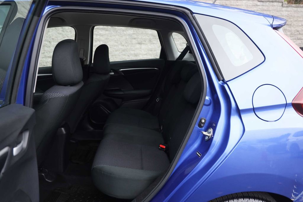 Used 2020 Honda Fit LX image 21