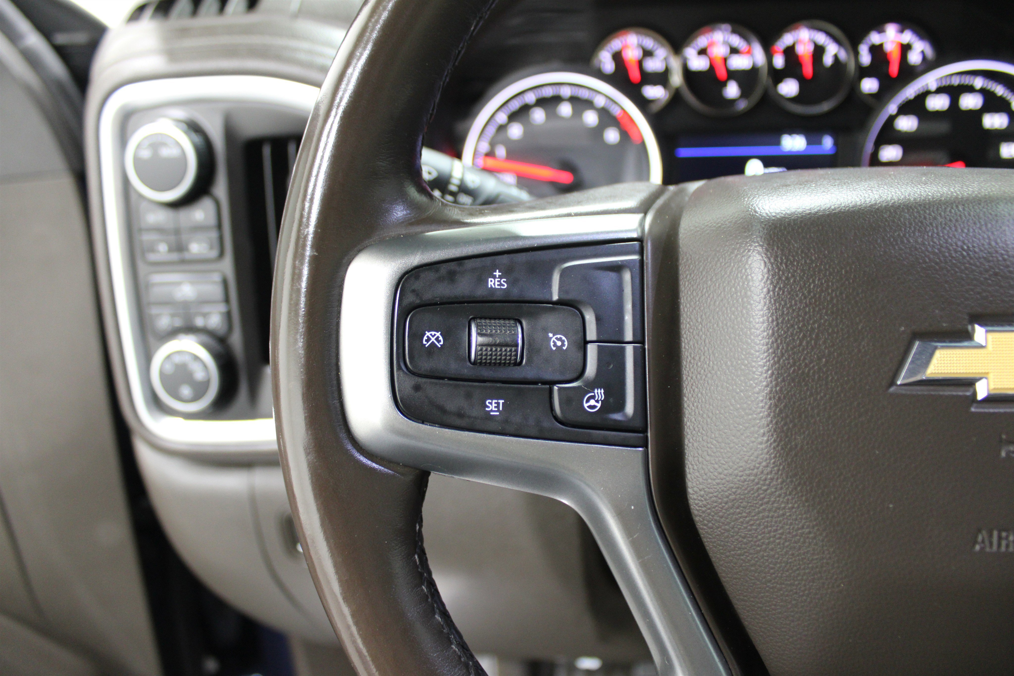 Used 2020 Chevrolet Silverado 1500 LT w/ Texas Edition image 11