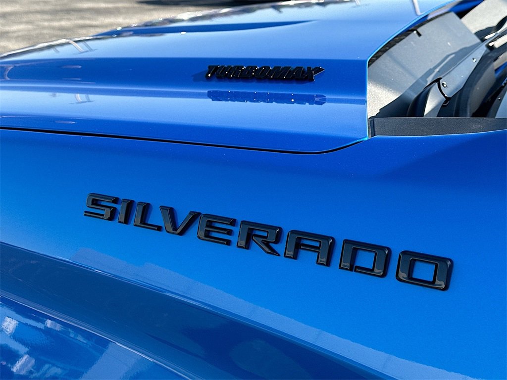 New 2026 Chevrolet Silverado 1500 Custom w/ LPO, Dark Essentials Package image 18