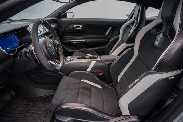 Used 2021 Ford Mustang Shelby GT500 w/ Technology Package RWD image 18