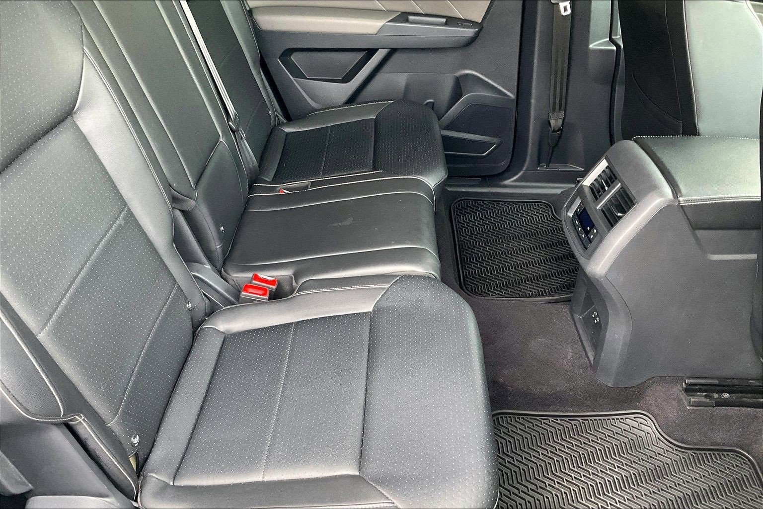 Used 2021 Volkswagen Atlas SE image 18