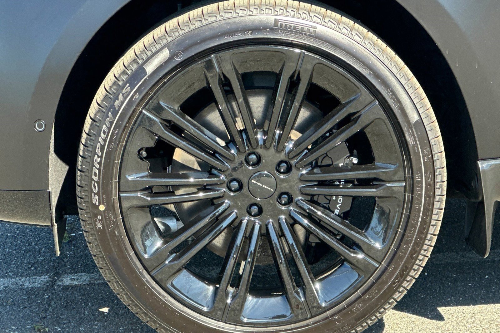 New 2026 Land Rover Range Rover Long Wheelbase Autobiography image 13