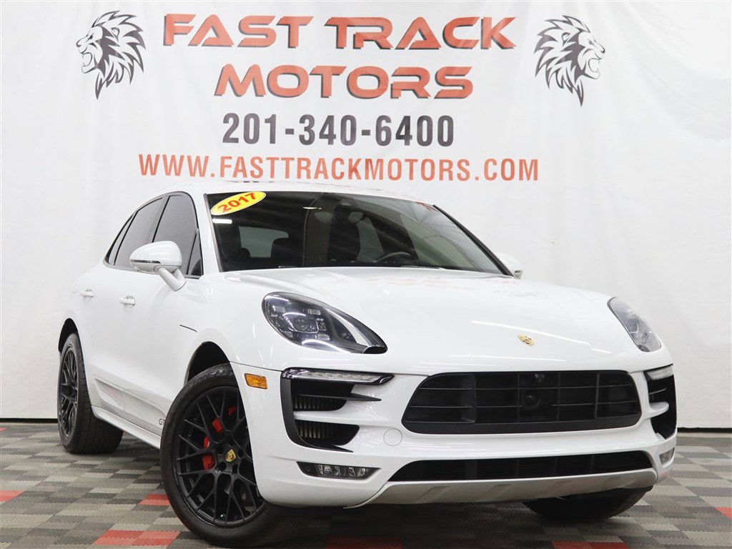 Used 2017 Porsche Macan GTS w/ Premium Package Plus AWD/4WD image 3