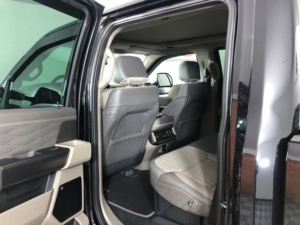 New 2026 Ford F250 Platinum w/ Platinum Plus Package AWD/4WD image 11