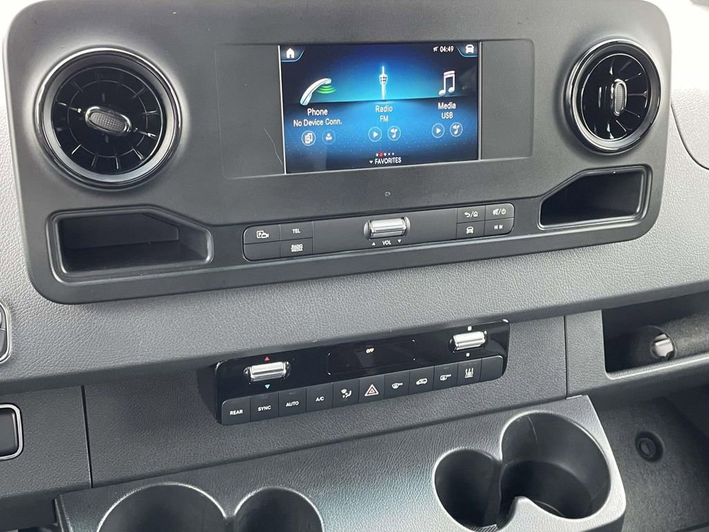 Used 2024 Mercedes-Benz Sprinter 2500 image 22