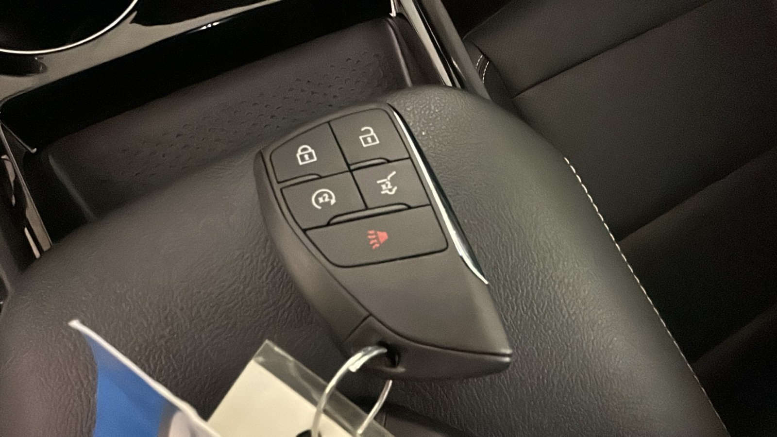 Used 2024 Chevrolet Blazer EV LT AWD/4WD image 26
