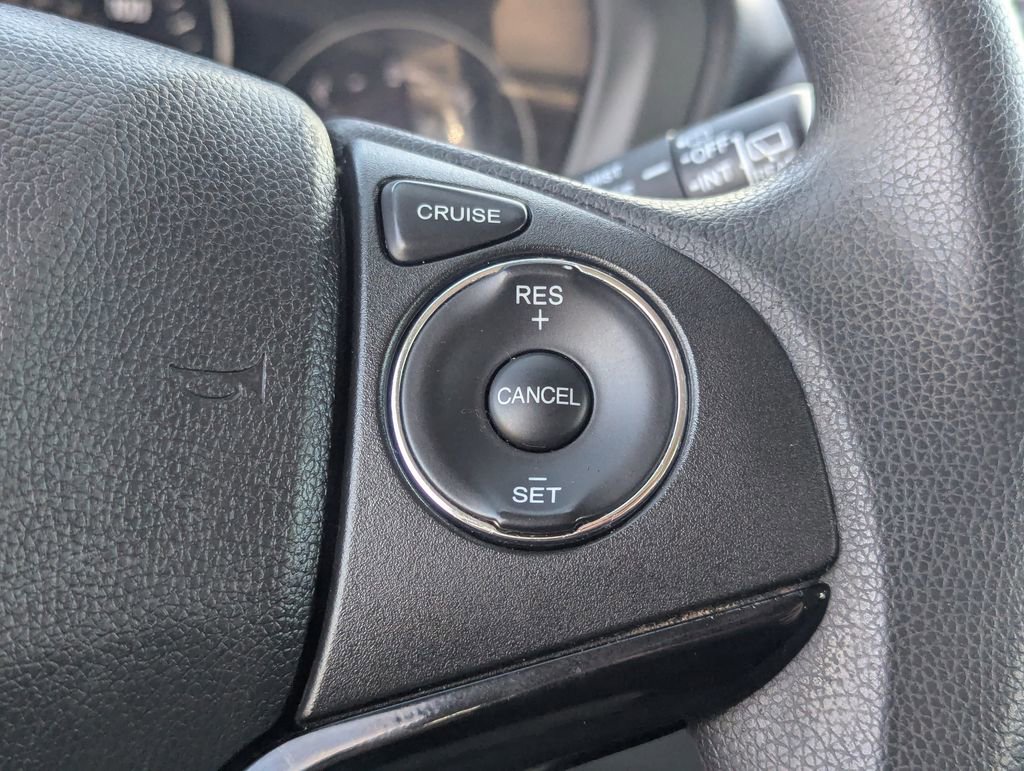 Used 2016 Honda HR-V LX image 17