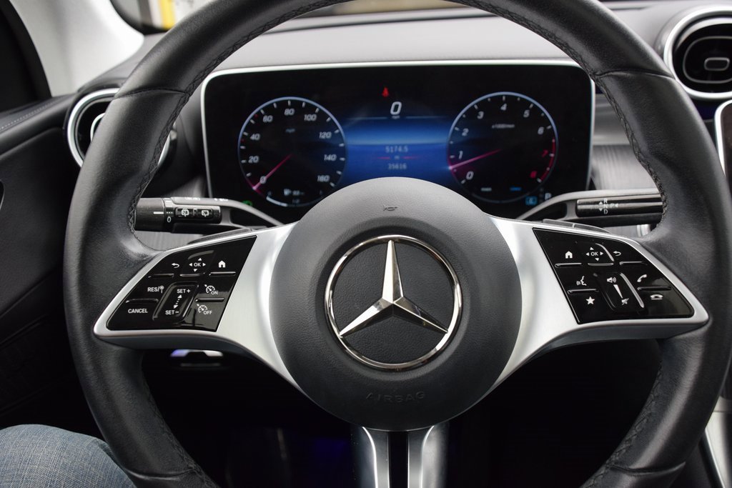 Used 2023 Mercedes-Benz GLC 300 image 23