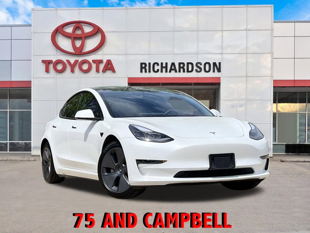 Used 2021 Tesla Model 3 Standard Range Plus image 1
