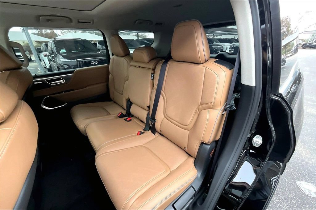 New 2026 INFINITI QX80 Luxe w/ Cargo Package AWD/4WD image 12