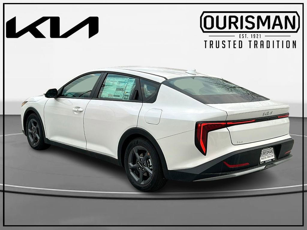 New 2025 Kia K4 FWD image 3