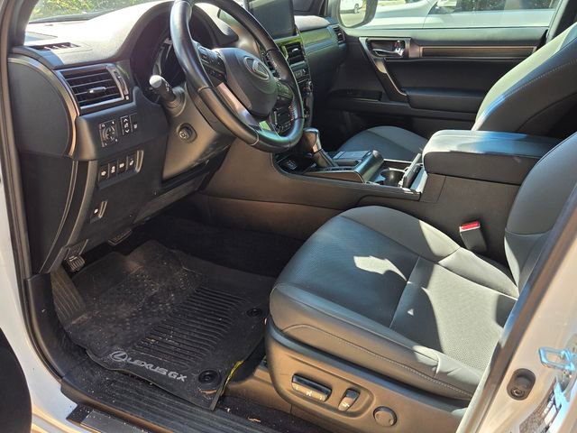 Used 2022 Lexus GX 460 Premium w/ Premium Package AWD/4WD image 7