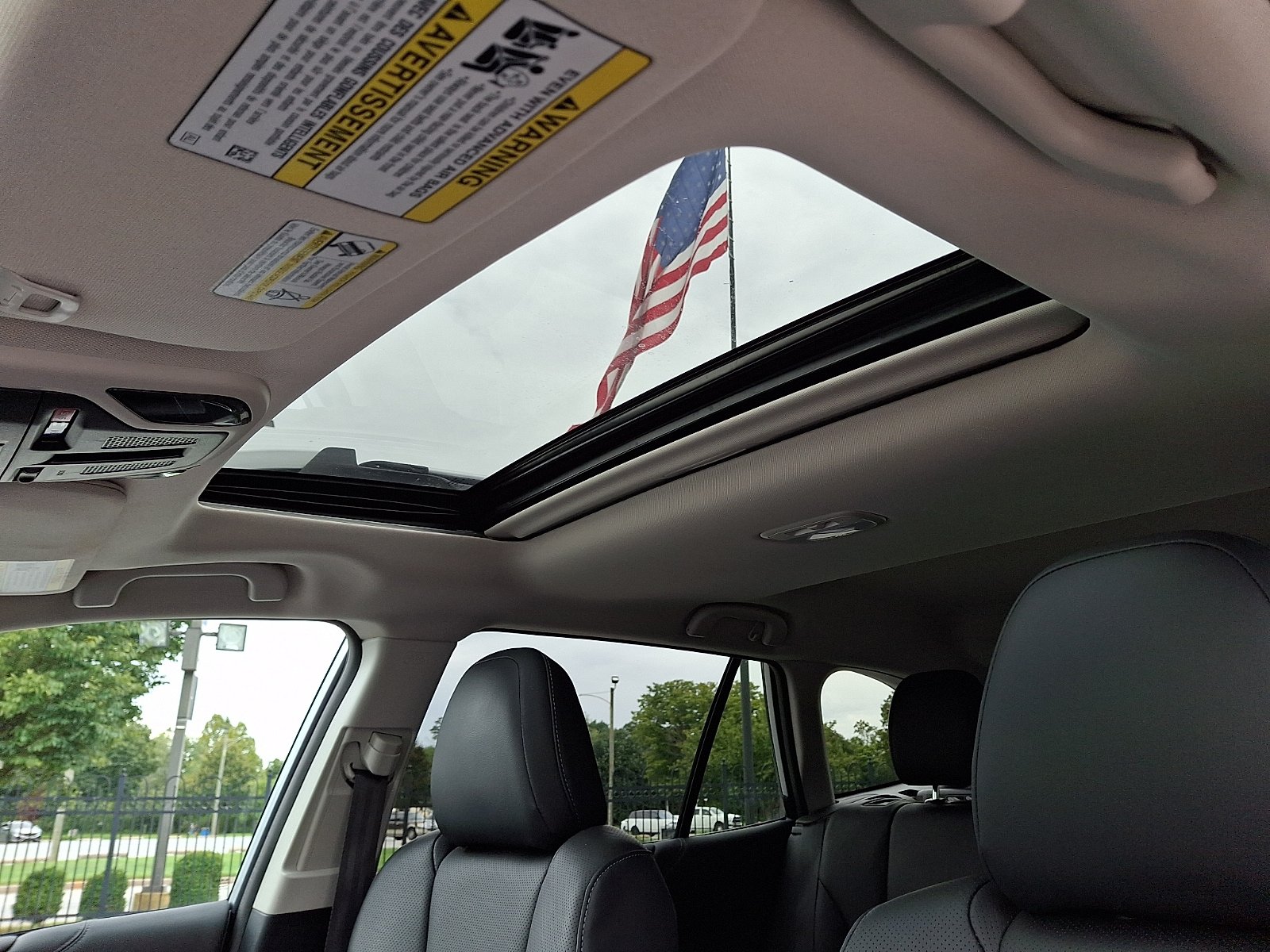 Used 2023 Subaru Outback Touring XT AWD/4WD image 14