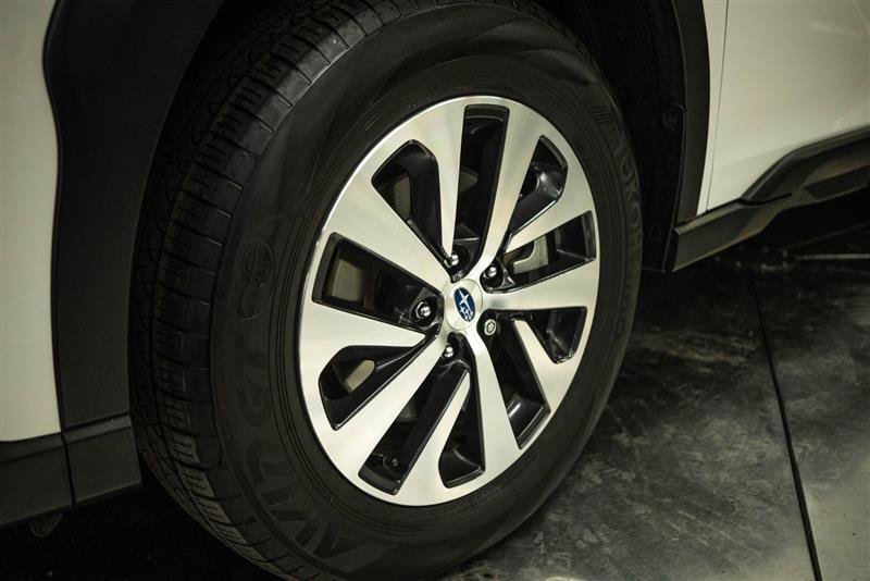 Used 2024 Subaru Outback Premium AWD/4WD image 3