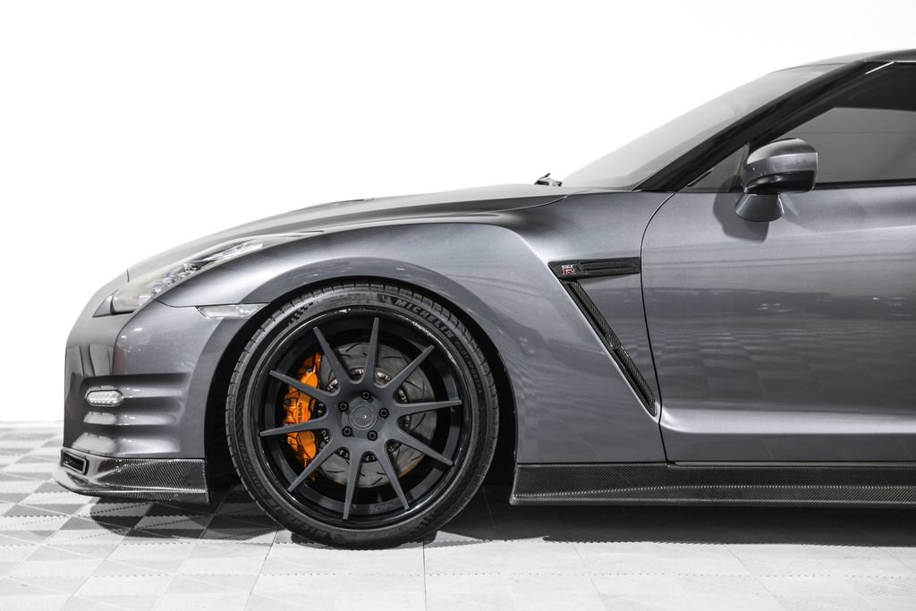 Used 2013 Nissan GT-R Premium AWD/4WD image 15