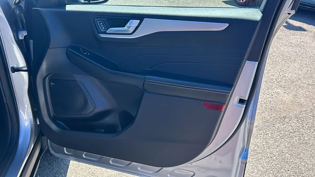 Certified 2023 Ford Escape Platinum w/ Premium Technology Package AWD/4WD image 10