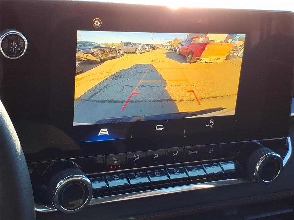 Used 2023 Chevrolet Colorado Z71 w/ Z71 Convenience Package 2 image 23