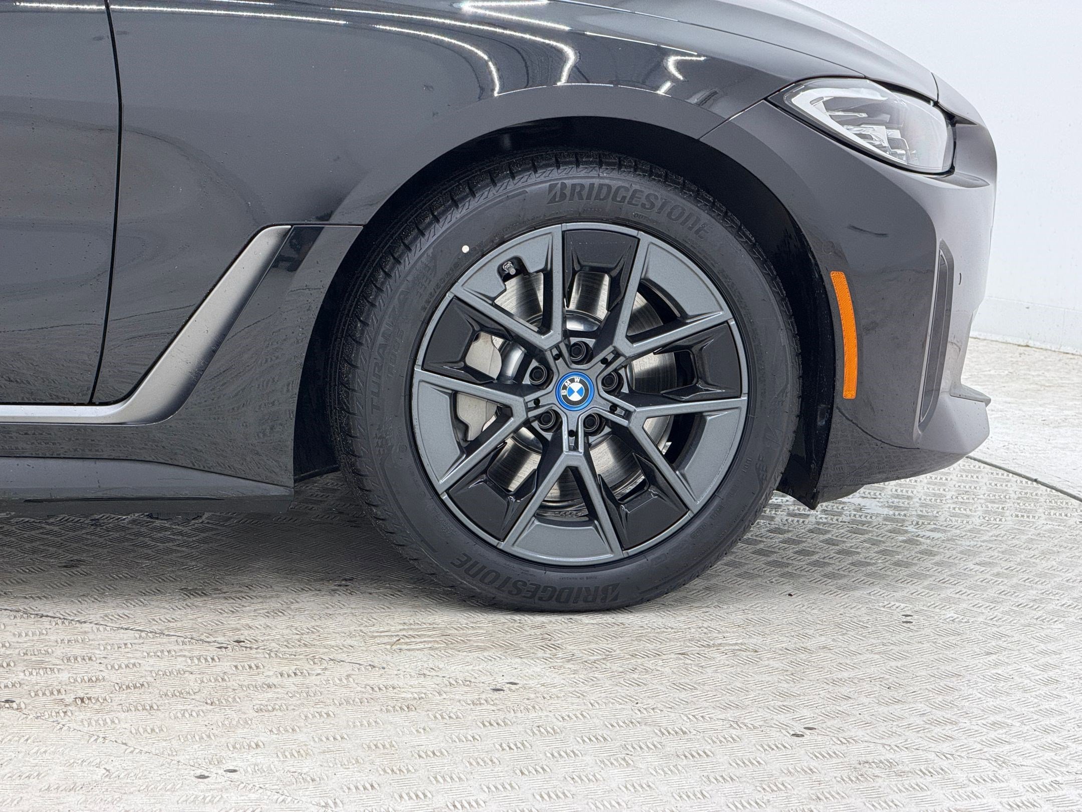 Certified 2023 BMW i4 eDrive35 image 12