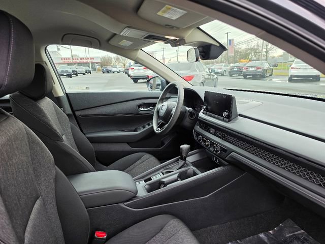Used 2025 Honda Accord LX image 11