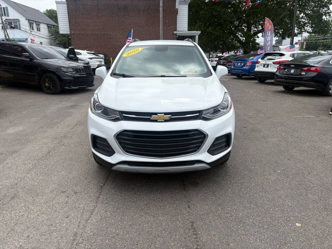 Used 2020 Chevrolet Trax LT w/ LT Convenience Package AWD/4WD image 8