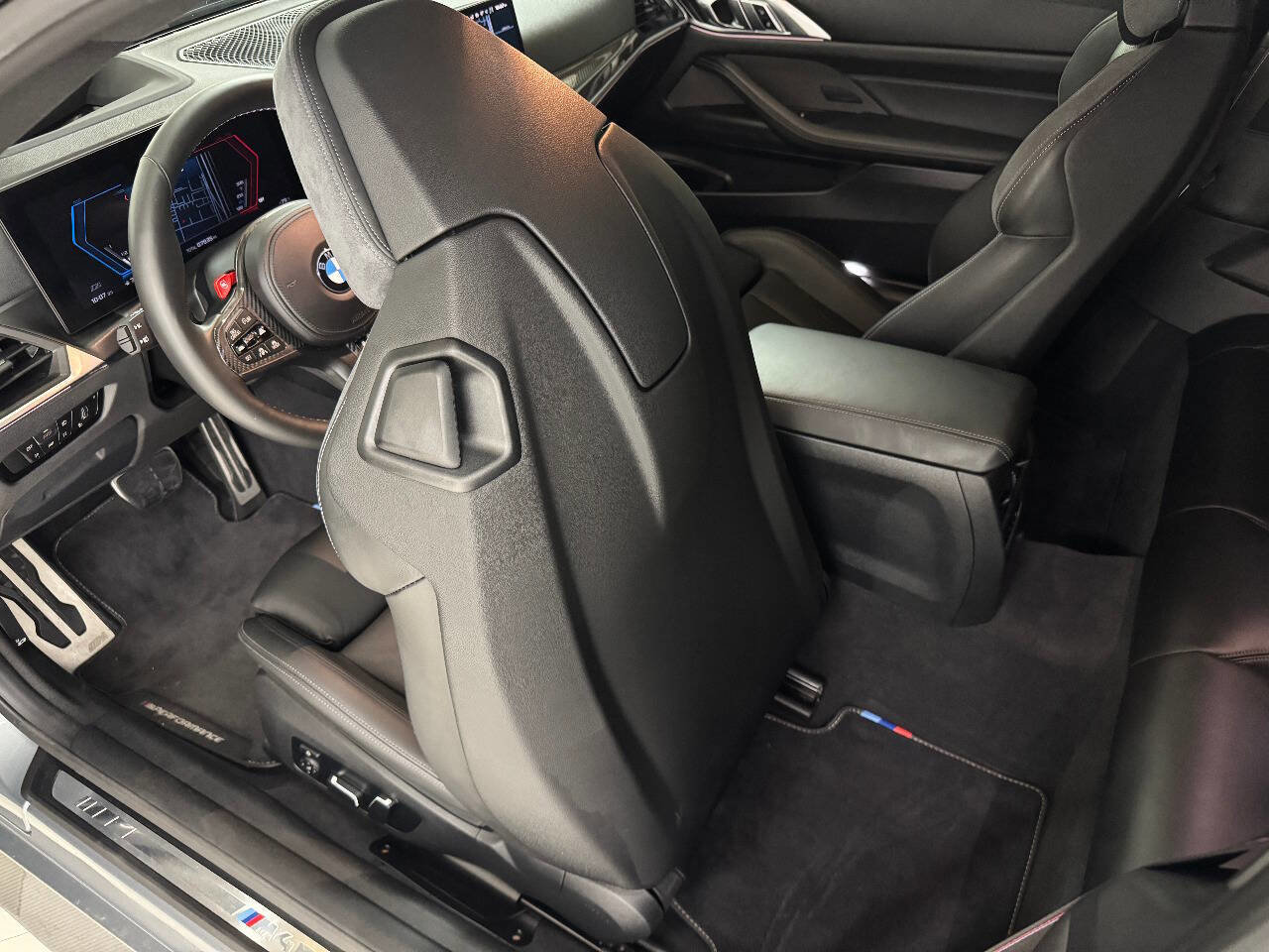 Used 2024 BMW M4 xDrive Competition AWD/4WD image 51