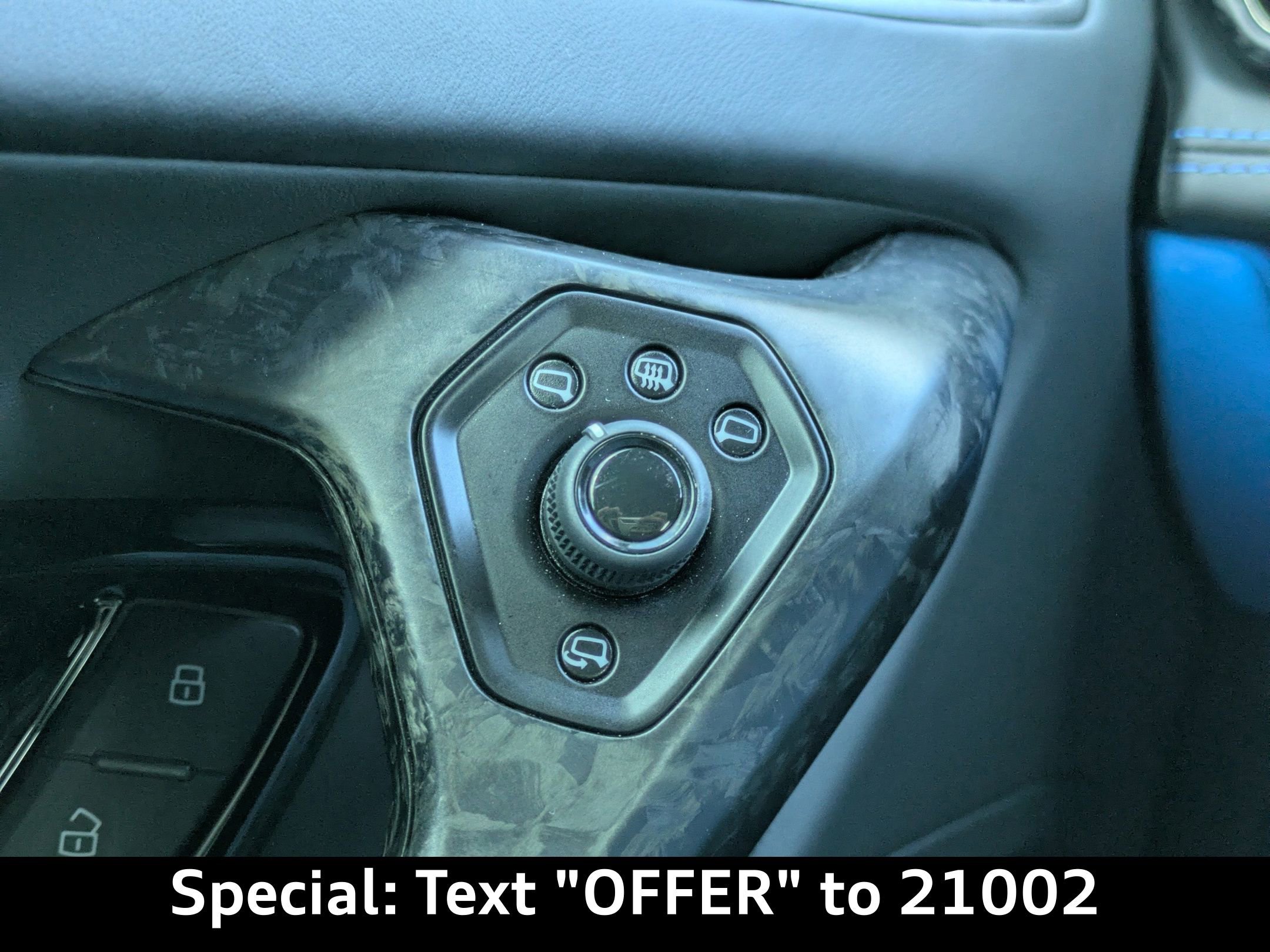 Used 2020 Lamborghini Huracan EVO image 25