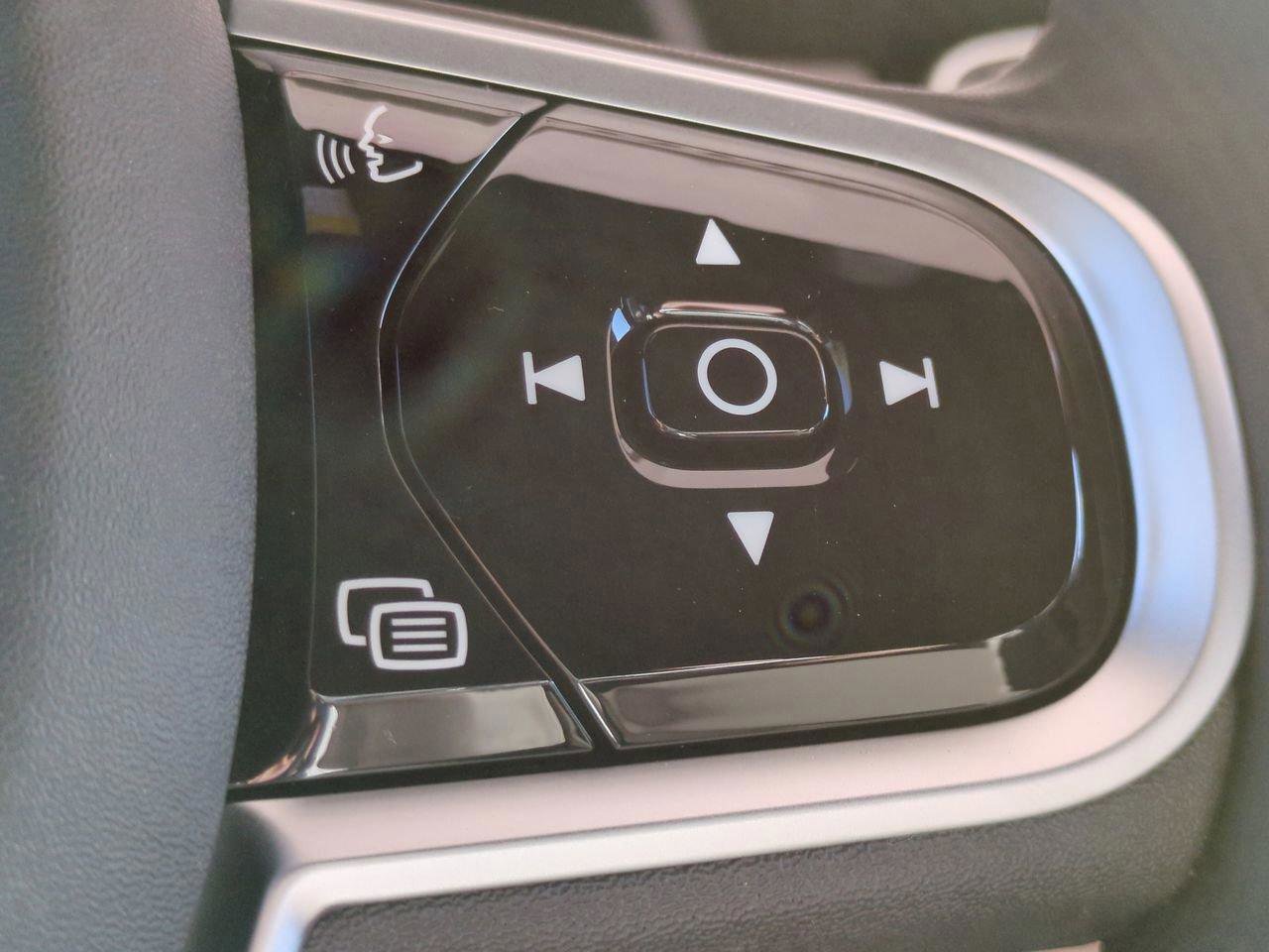 New 2026 Volvo XC90 B6 Ultra w/ Protection Package Premier image 25