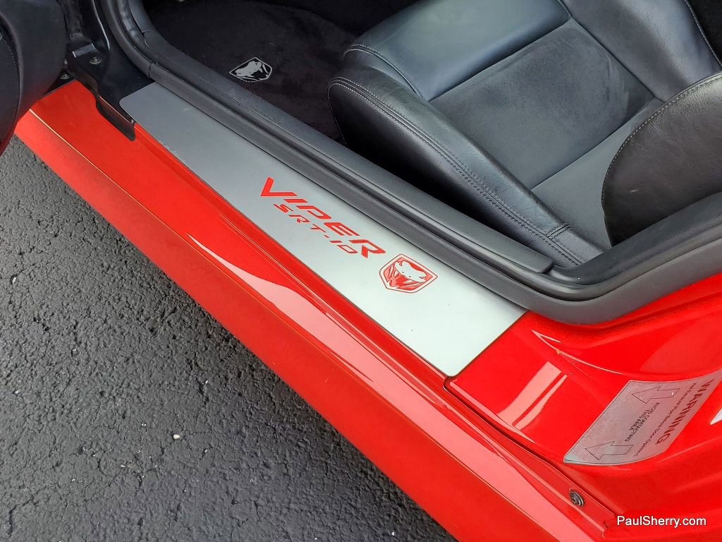 Used 2003 Dodge Viper SRT-10 image 30