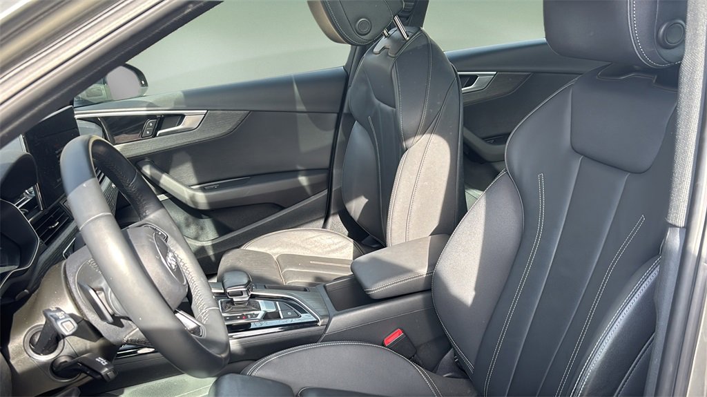 Used 2023 Audi A4 2.0T Premium w/ Convenience Package image 13