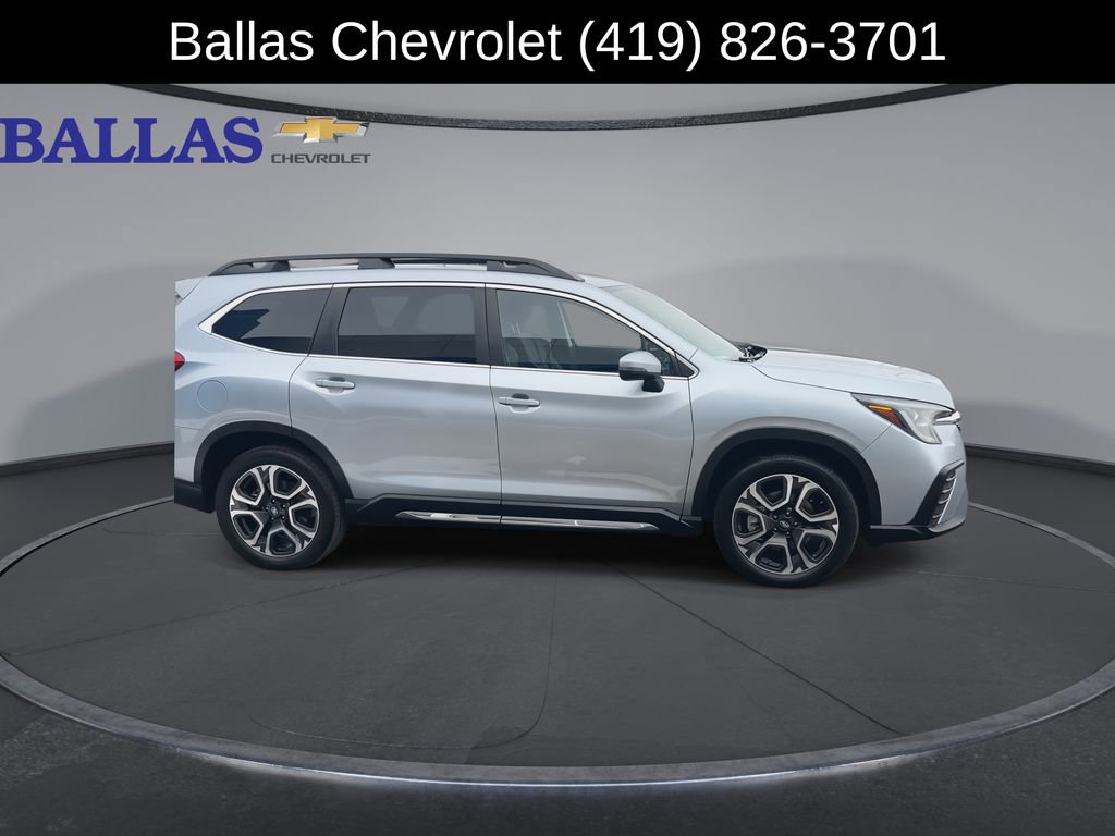 Used 2023 Subaru Ascent Limited image 9