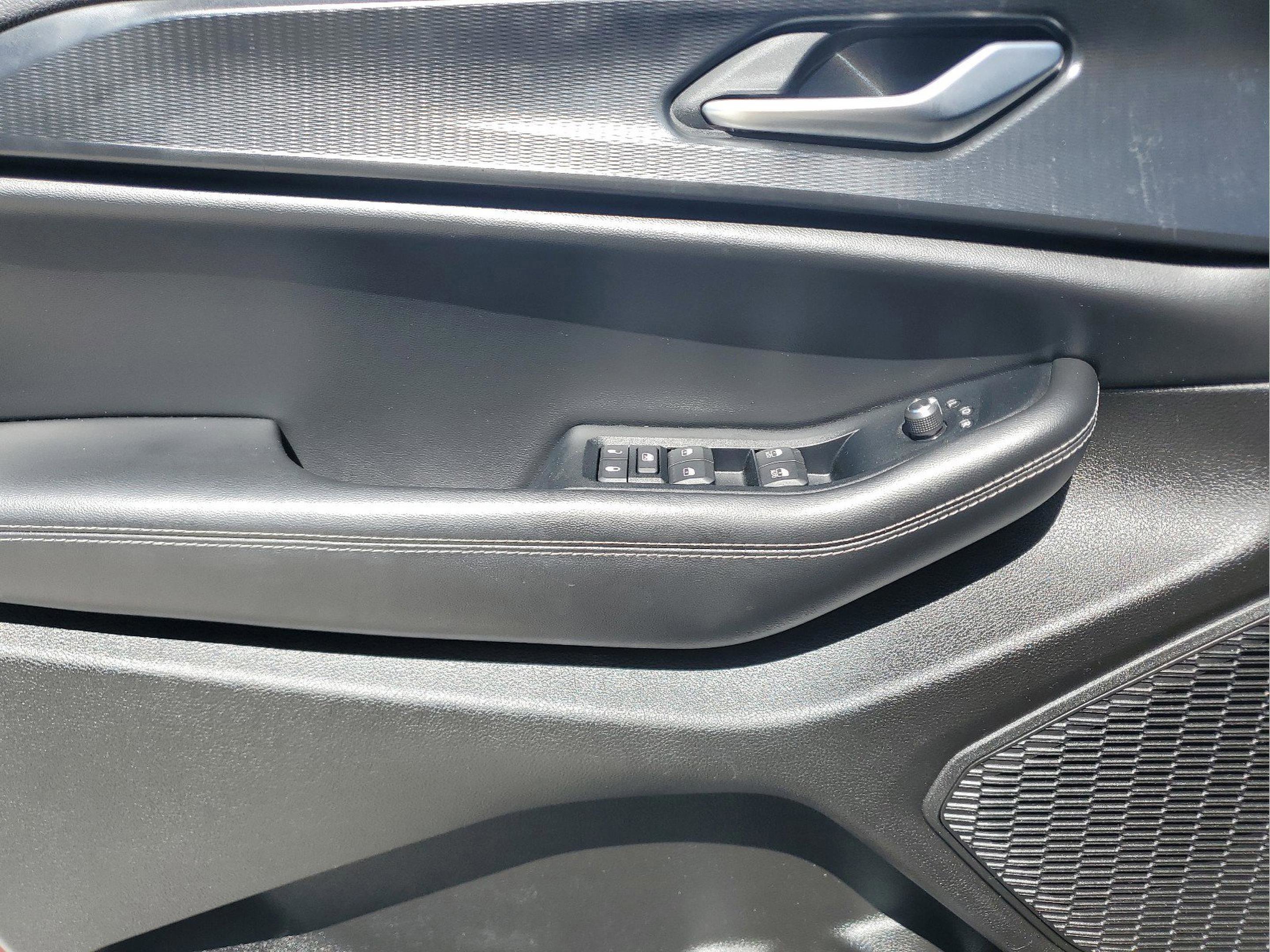 Certified 2023 Jeep Grand Cherokee L Laredo image 15