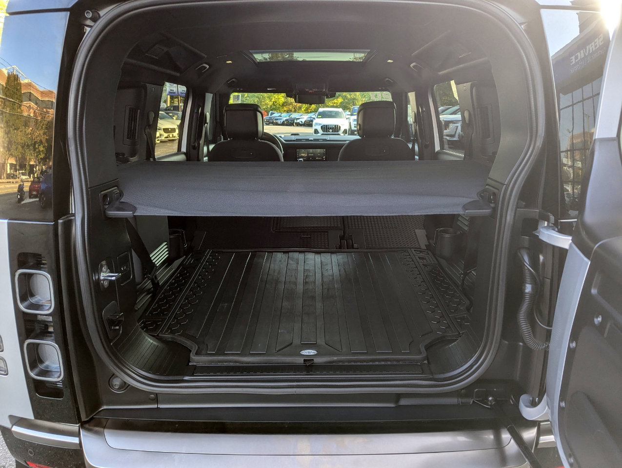 Used 2020 Land Rover Defender 110 X image 48