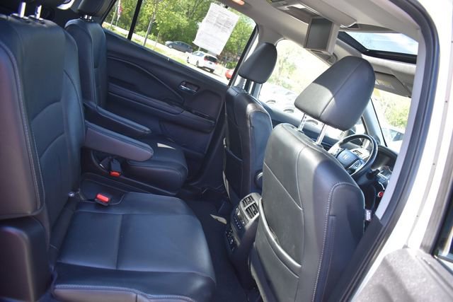 Used 2018 Honda Pilot Elite image 16
