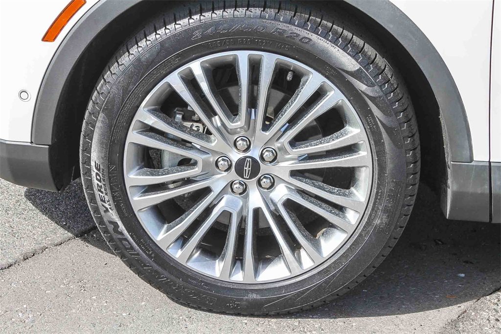 Used 2018 Lincoln MKX Reserve w/ Driver Assistance Package image 13