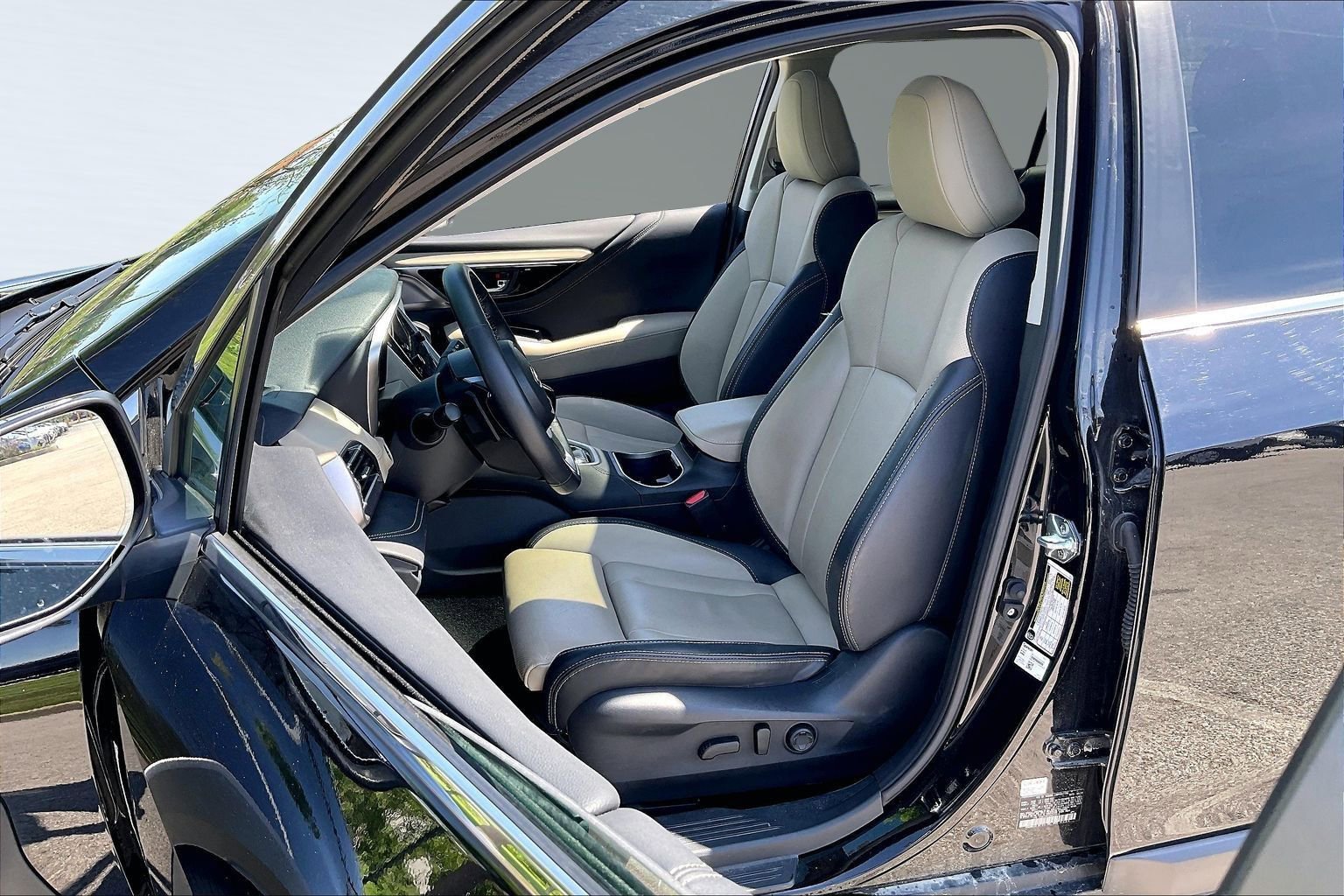 Certified 2024 Subaru Outback Limited AWD/4WD image 16