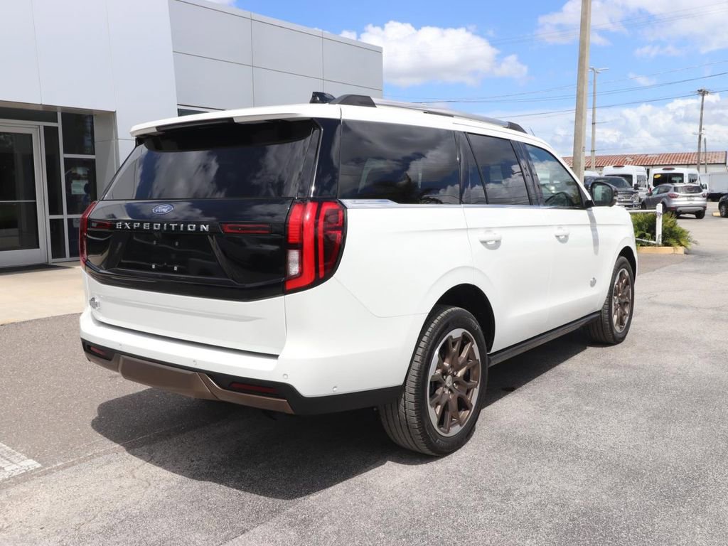 Used 2025 Ford Expedition King Ranch image 5