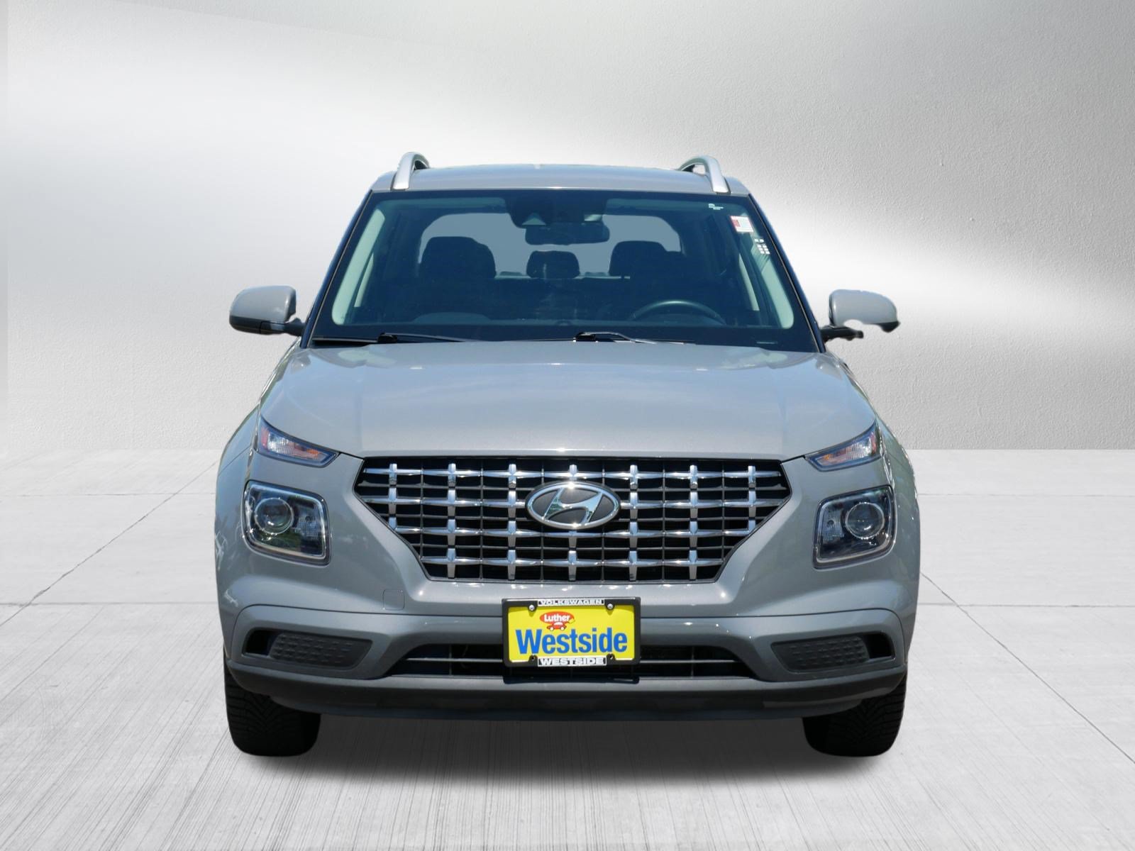 Used 2021 Hyundai Venue SEL FWD video 2